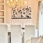 Casa de Férias Cozy On Tromoy - With Rowboat And Dock Space Arendal