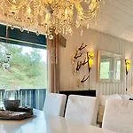 Cozy On Tromoy - With Rowboat And Dock Space