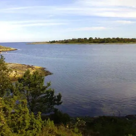 Cozy On Tromoy - With Rowboat And Dock Space * Arendal