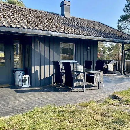 Holiday home Cozy On Tromoy - With Rowboat And Dock Space