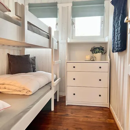 Cozy On Tromoy - With Rowboat And Dock Space *